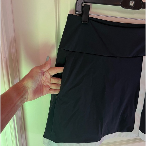 Kinona Simply Sassy Golf Skort Black with White Trim Built in Shorts | Women's L - Picture 2 of 7